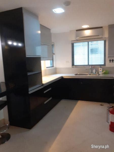 Makati 3 Bedroom Apartments .